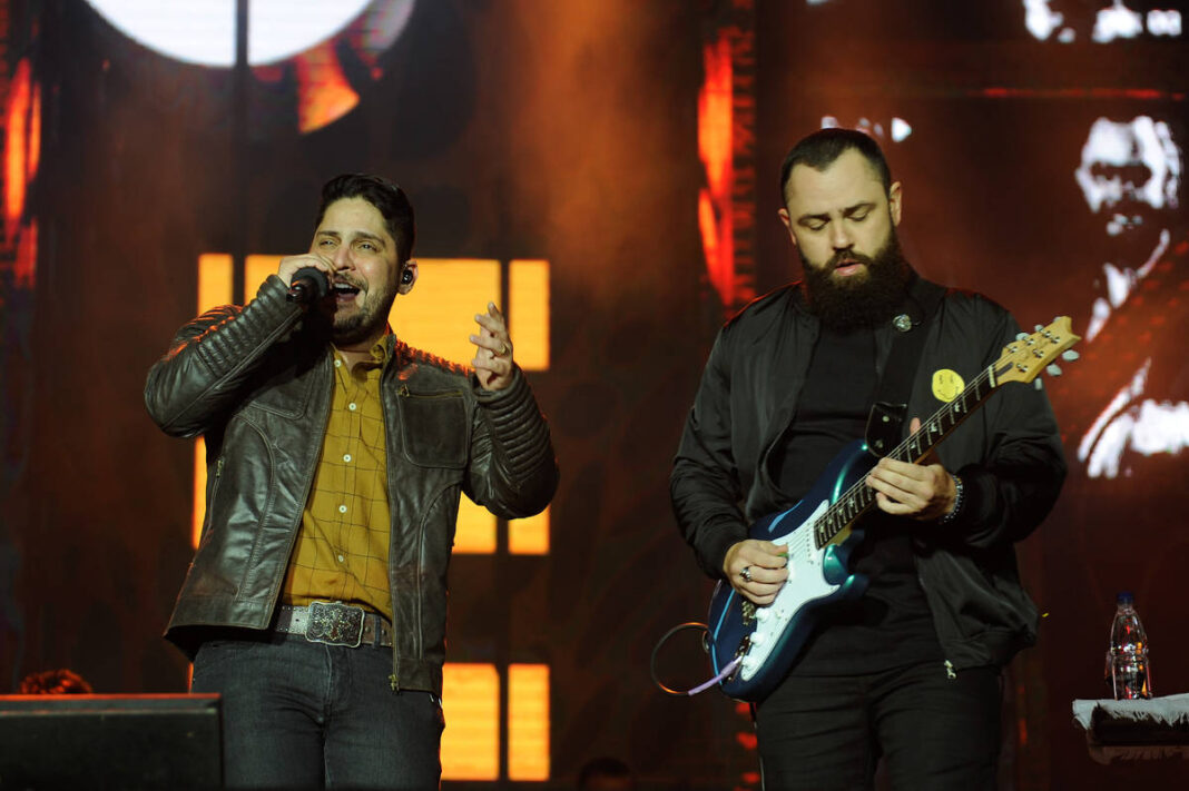 Jorge e Mateus fazem últimos shows antes de pausa – 17/10/2025 – Música