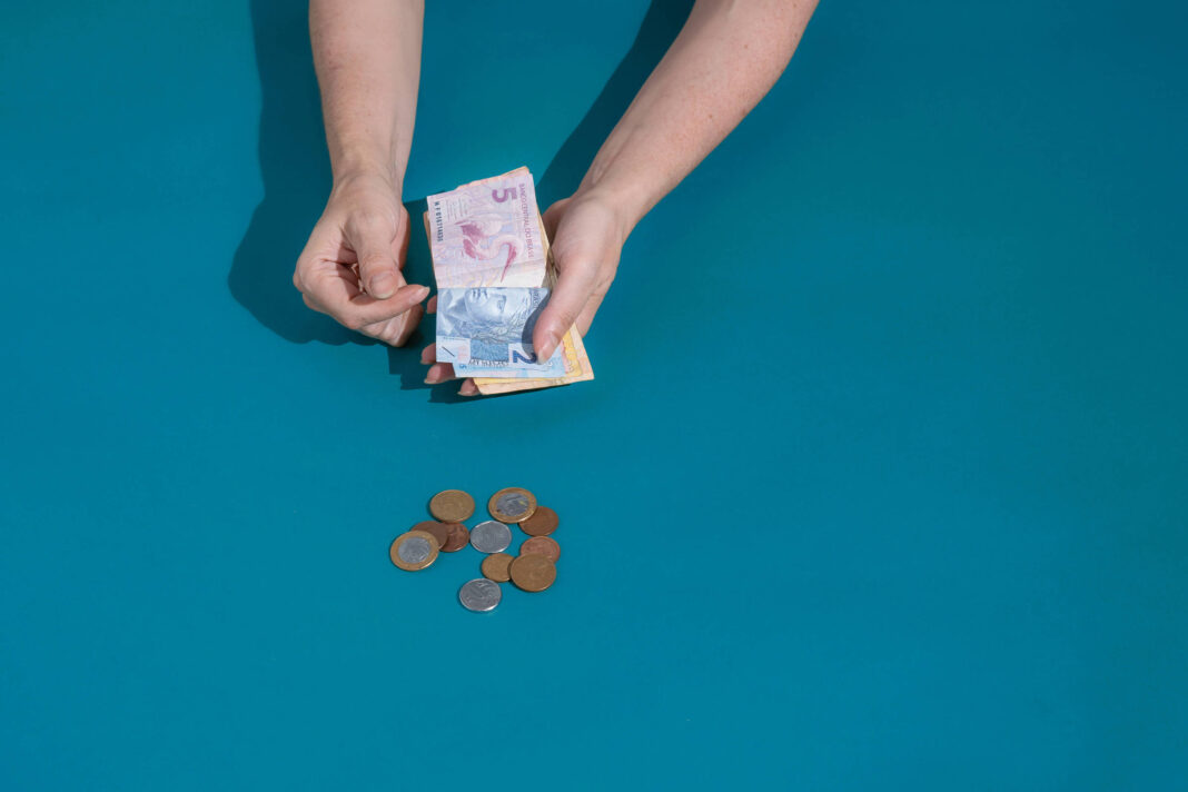 Datafolha: Brasileiro se diz planejado, mas sem reserva – 04/11/2025 – Mercado