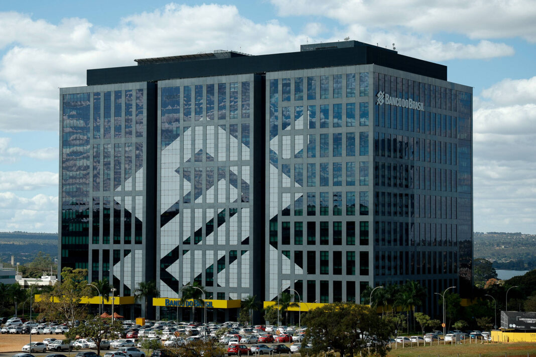 Presidente da Previ renuncia ao cargo – 17/10/2025 – C-Level Plano Brasília