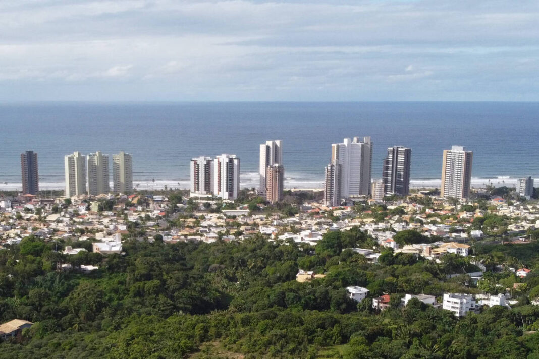 Projeto flexibiliza lei para prédios na orla de Salvador – 19/10/2025 – Cotidiano