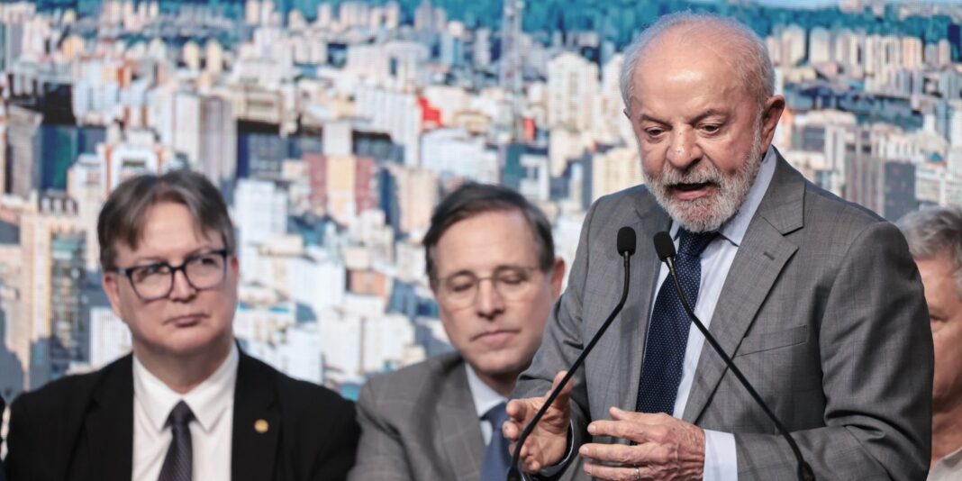 Lula critica decisão do Congresso de não taxar mais ricos, bets e fint