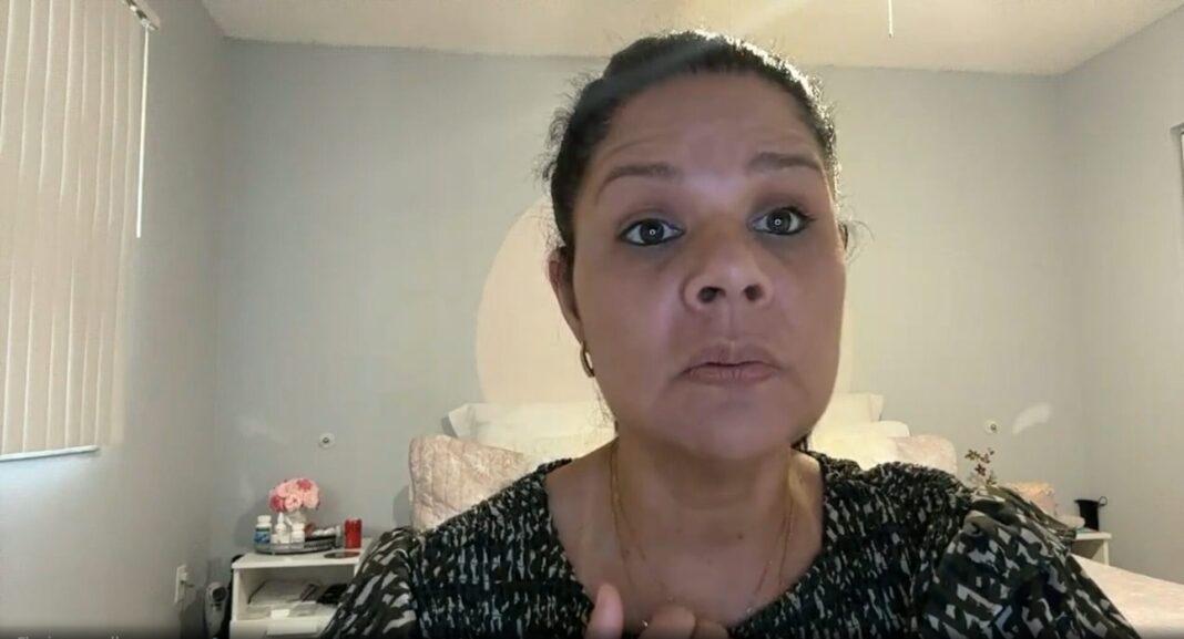 Brasileira americana quer punir mais 4 ministros do STF nos EUA