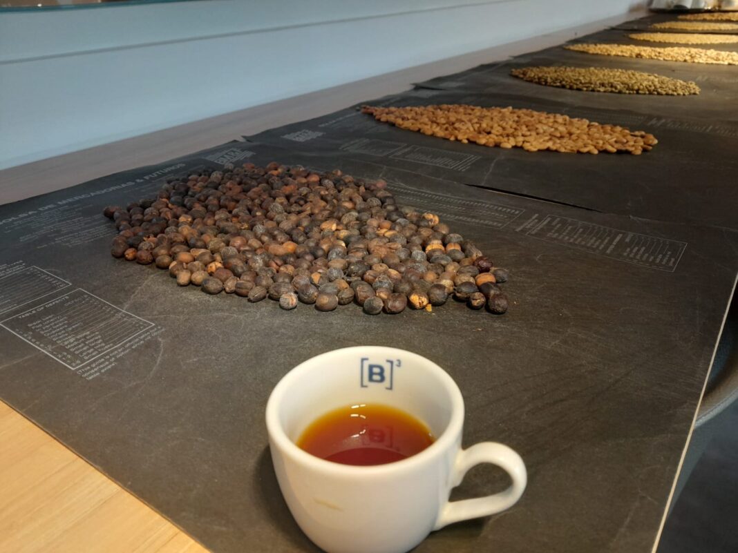 B3 mantém tradição com entrega de sacas de café em armazéns