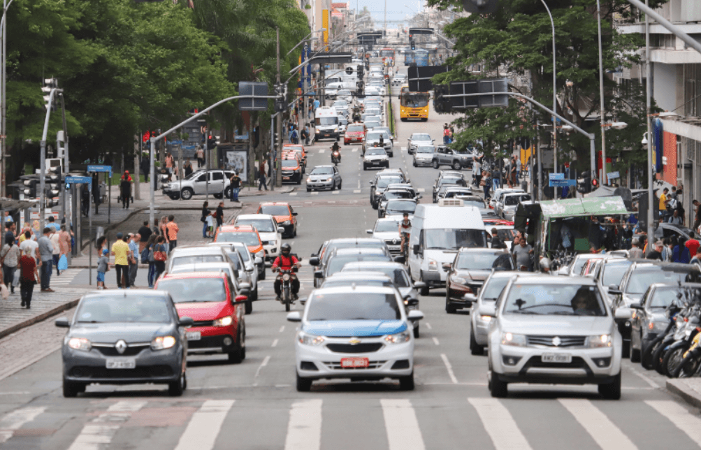 Governo do Paraná: IPVA baixo, mas e a qualidade dos serviços públicos?