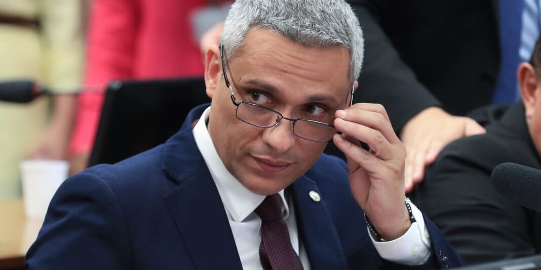 Moraes nega a deputado permissão para visitar Bolsonaro