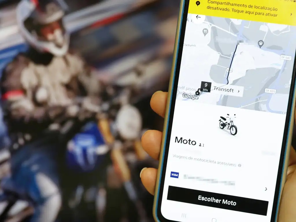 Trabalhadores por aplicativo crescem 25%