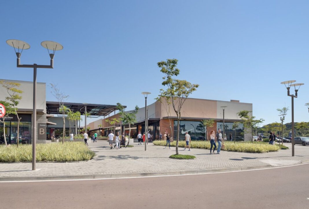 Outlets atraem consumidores com descontos de até 70%