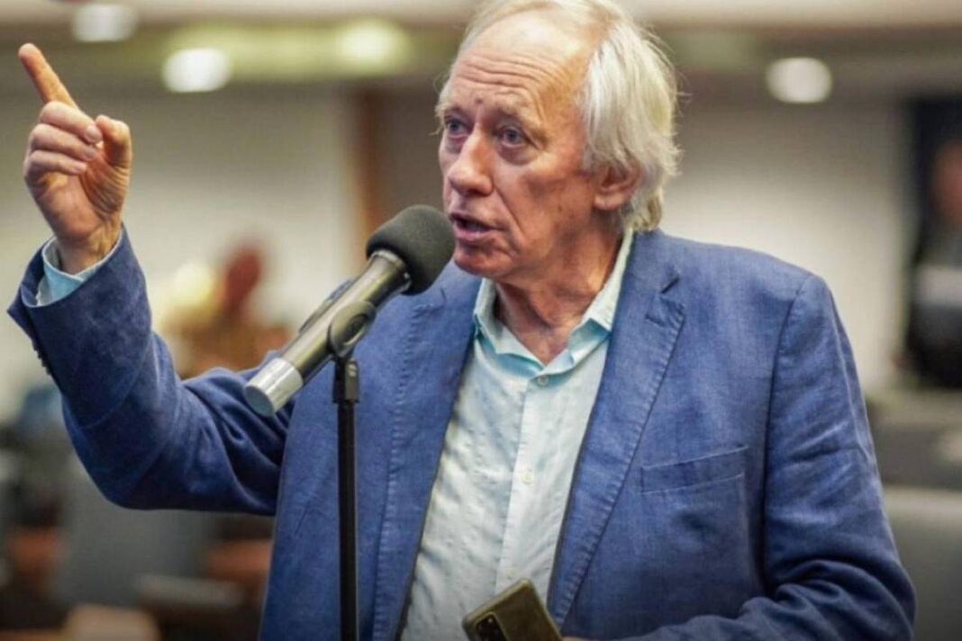 Escolas cívico-militares não melhoram estrutura, diz Minc – 26/12/2025 – Painel