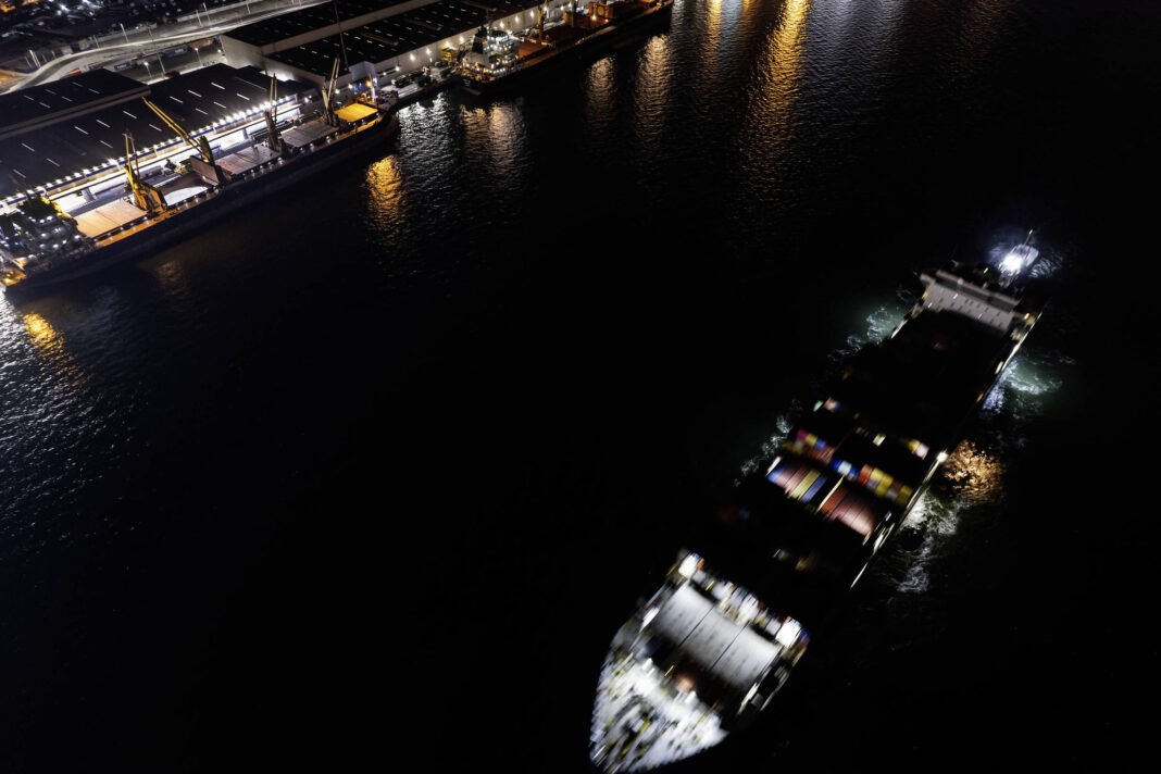 Governo é favorável a leilão de Tecon 10 sem restrições – 22/11/2025 – Mercado