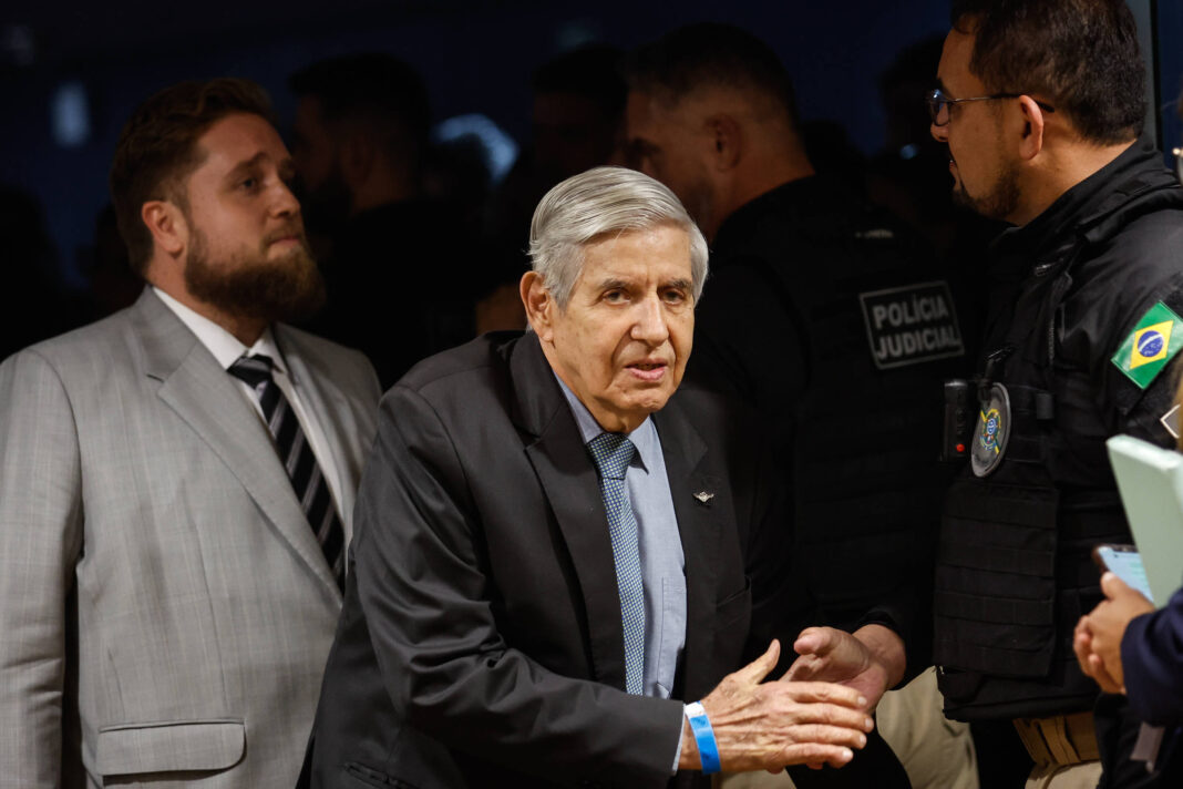 Moraes dá 5 dias para defesa de Heleno explicar Alzheimer – 29/11/2025 – Poder