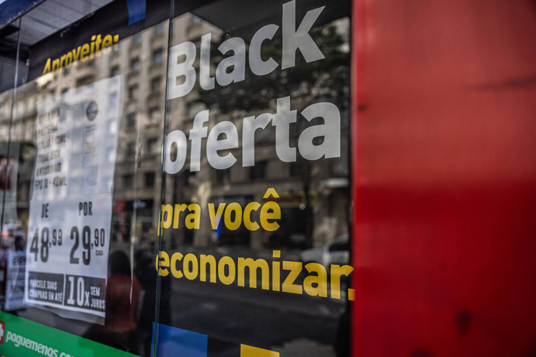 Black Friday: golpes usam IA; veja como funciona – 28/11/2025 – Mercado