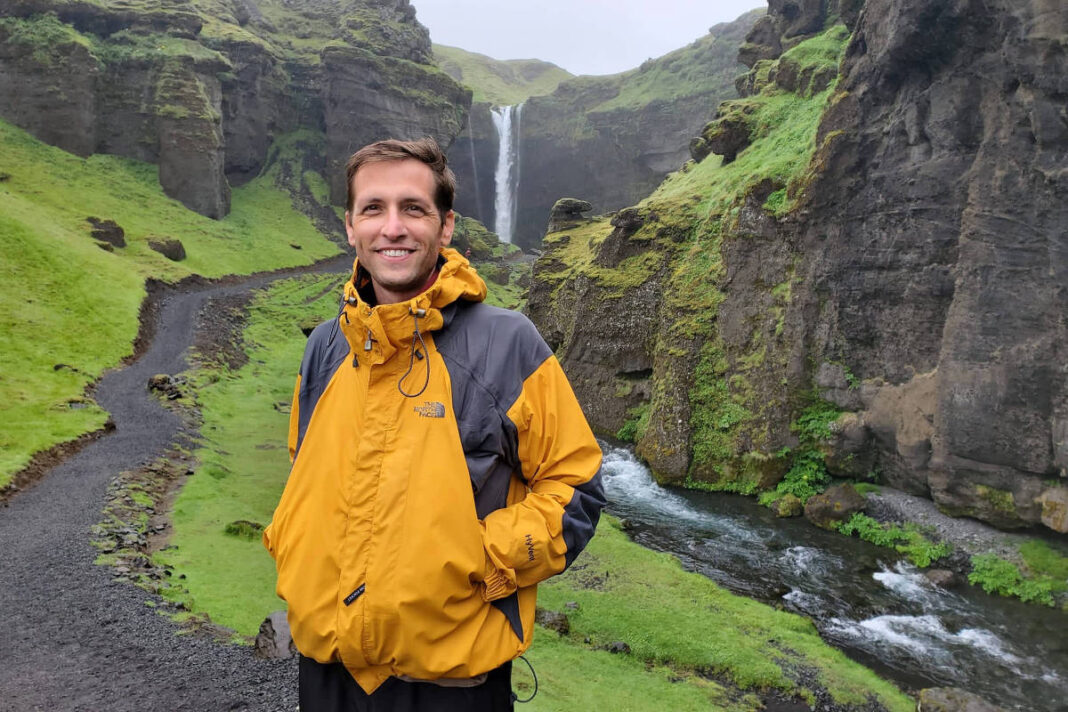 Psicólogo com câncer raro apoia pacientes na mesma luta – 09/11/2025 – Equilíbrio e Saúde