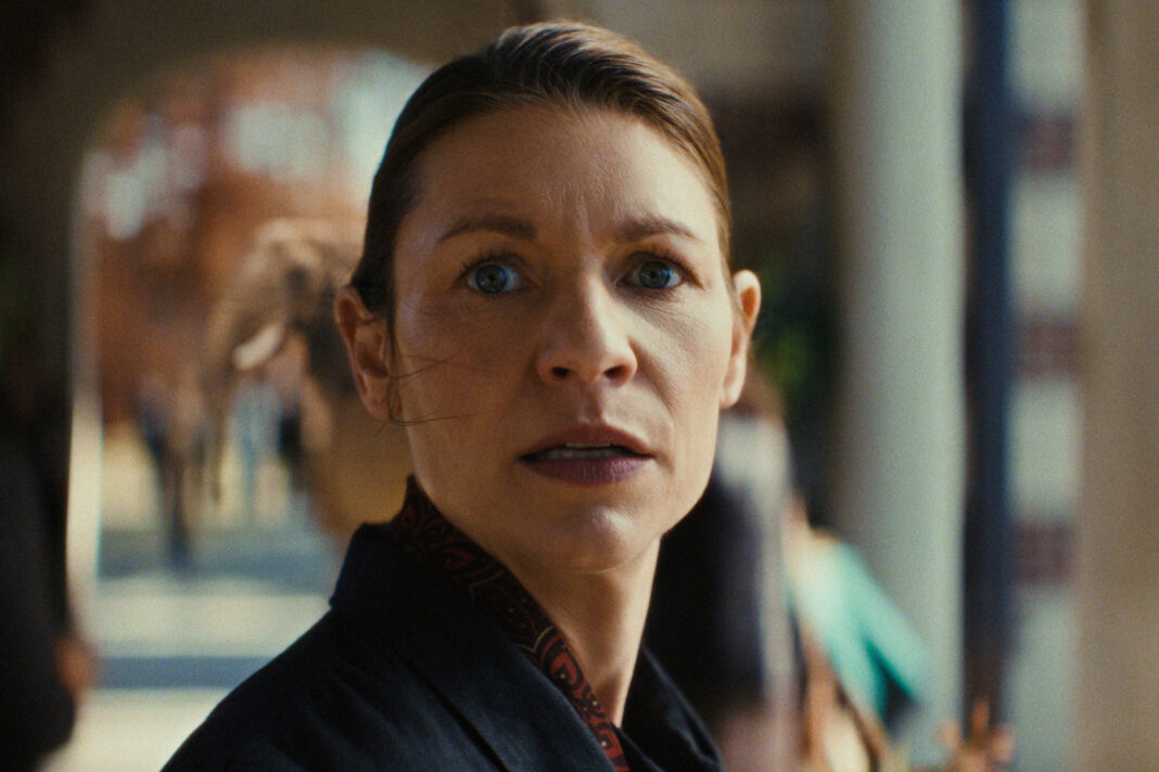 Claire Danes diz que sentiu vergonha por engravidar aos 44 – 17/11/2025 – Celebridades