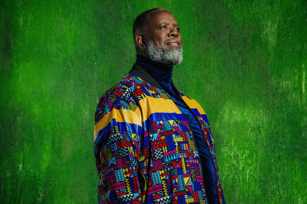 ‘Sou a voz de vários que não tiveram chance’, diz Péricles – 20/11/2025 – Celebridades