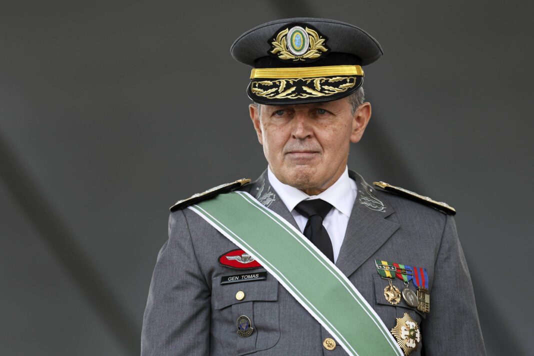 Paiva pede a Moraes que militares não sejam algemados – 18/11/2025 – Poder