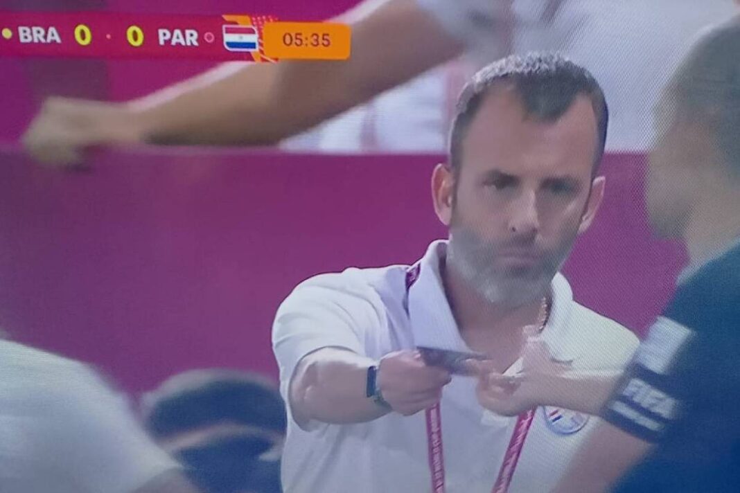 Genérico do VAR já existe e funciona à base de desafios – 20/11/2025 – O Mundo É uma Bola