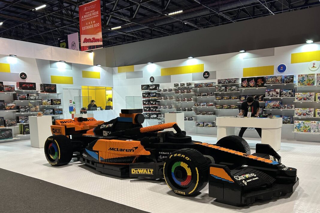 Avião e F-1 feito de Lego brilham no Salão do Automóvel – 21/11/2025 – Mercado