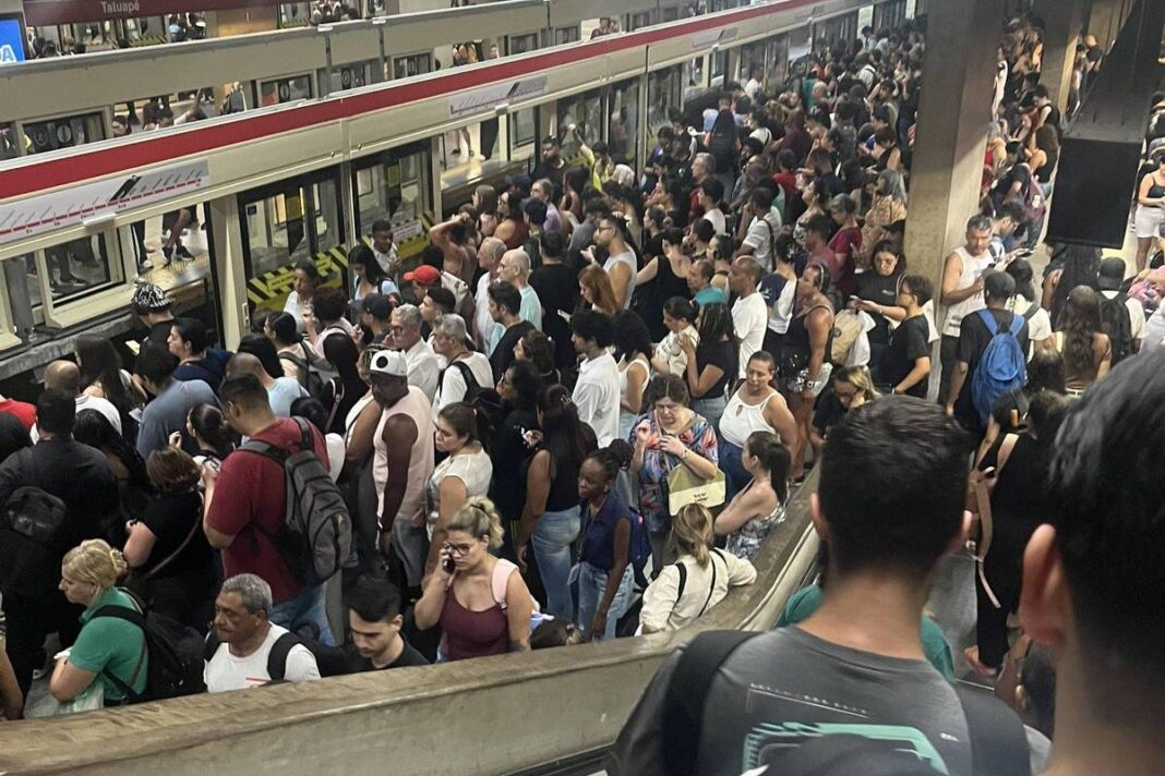 Falha elétrica na linha 11-coral da CPTM permanece – 26/11/2025 – Cotidiano