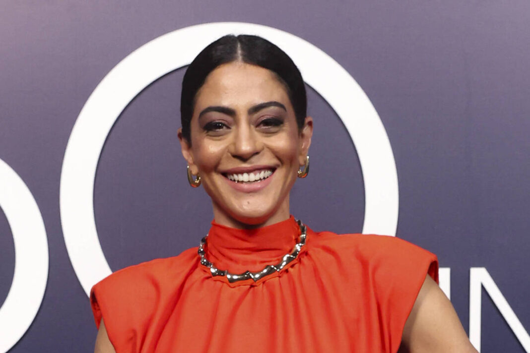 Carol Castro: Ingressos esgotam após boicote bolsonarista – 28/11/2025 – Celebridades