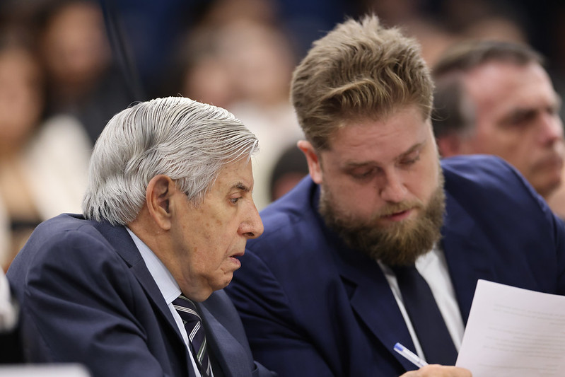 Moraes pede documentos médicos de Heleno para decidir sobre prisão domiciliar