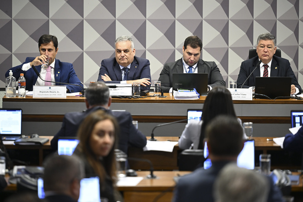 a fraude bilionária no consignado de aposentados