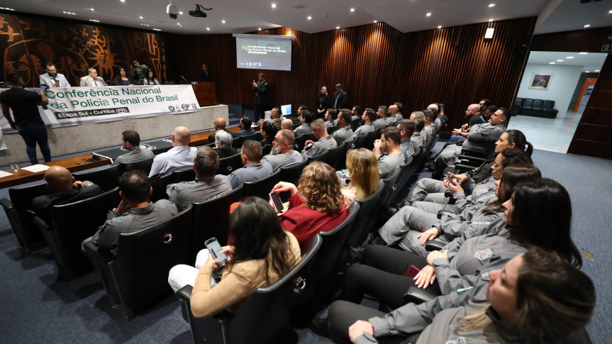 Assembleia Legislativa do Paraná | ALEP | Notícias > Assembleia do Paraná sedia Etapa Sul da II Conferência Nacional da Polícia Penal e debate avanços da categoria