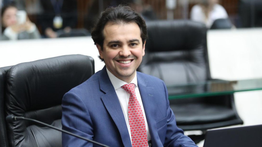 Assembleia Legislativa do Paraná | ALEP | Notícias > Deputado Luiz Fernando Guerra (União) propõe ampliação da idade atendida pelo Programa Leite das Crianças no Paraná