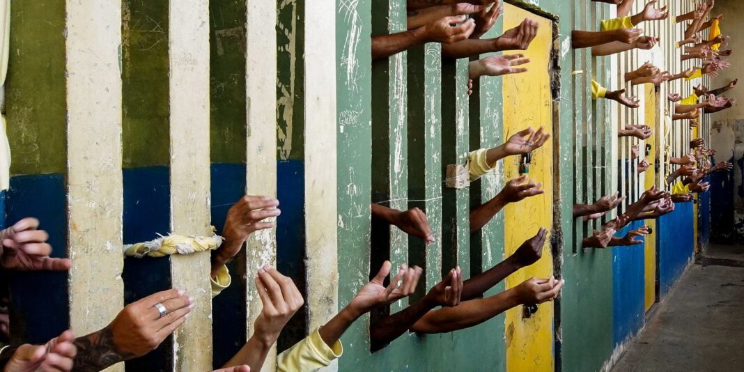 Zerar déficit de 202 mil vagas em presídios custaria R$ 14 bilhões