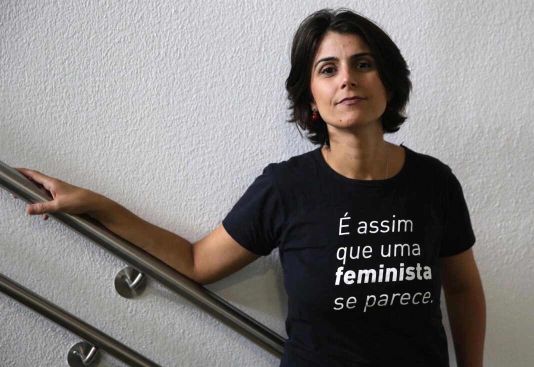 Manuela D’Ávila volta à política e deve se candidatar ao Senado