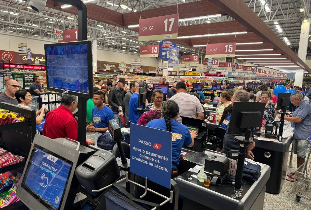 Mercado de Curitiba tem bebidas em promoção na Black Friday