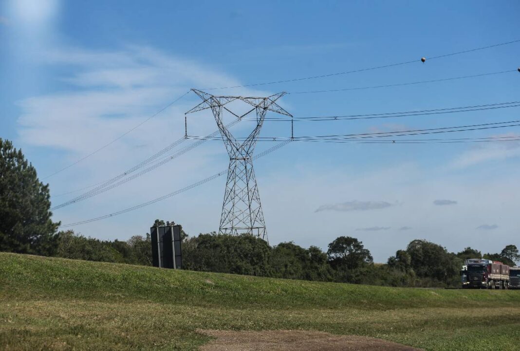 Desligamento programado da Copel afeta Grande Curitiba