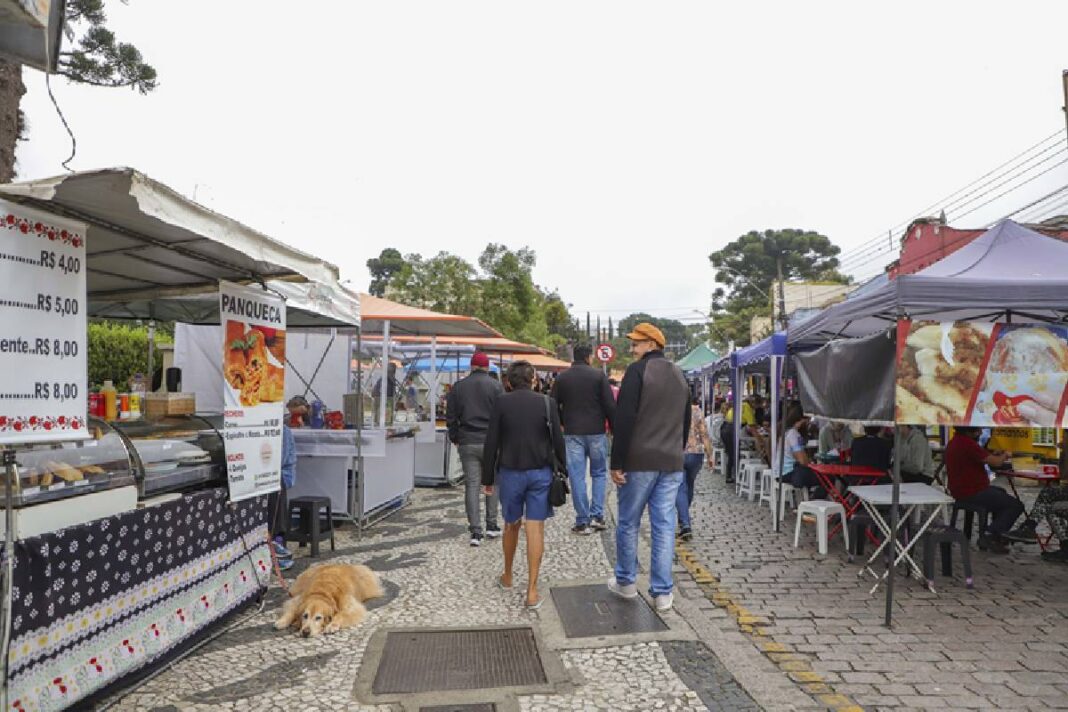 Sem ideia para sair? Curitiba tem 11 feiras livres nesta sexta-feira