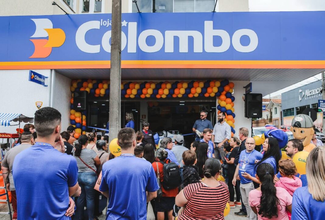 Lojas Colombo inaugura a primeira unidade em Rebouças