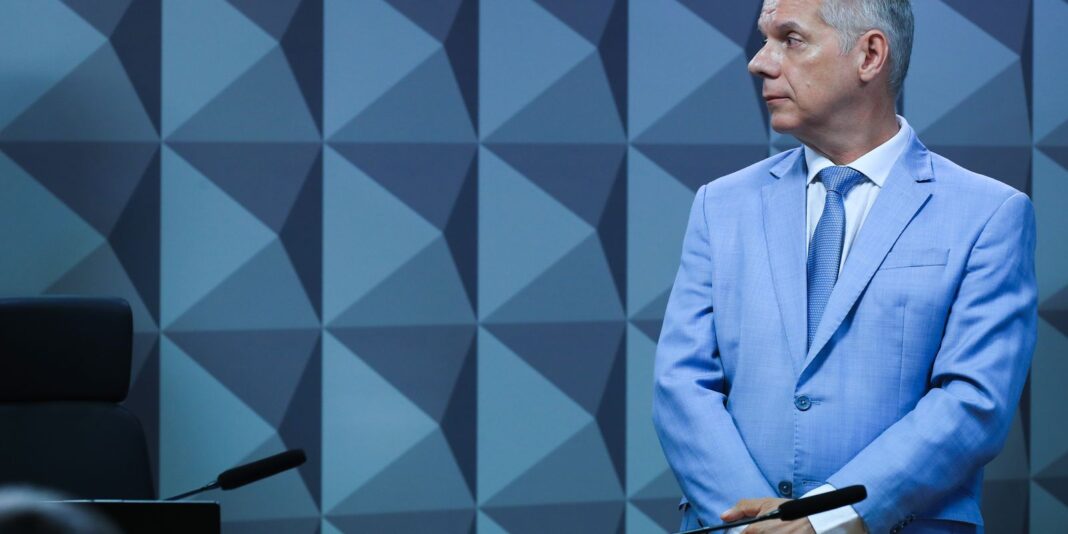 PF diz que ex-presidente do INSS recebia R$ 250 mil mensais de propina