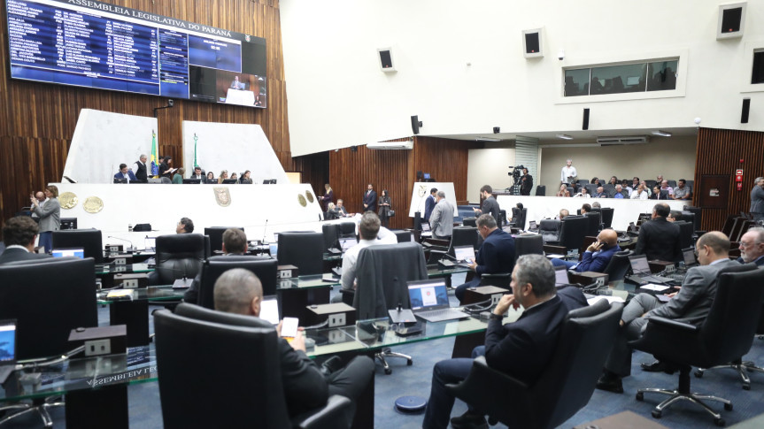 Assembleia Legislativa do Paraná | ALEP | Notícias > Reformas na gestão pública da saúde e do ensino superior avançam na Assembleia