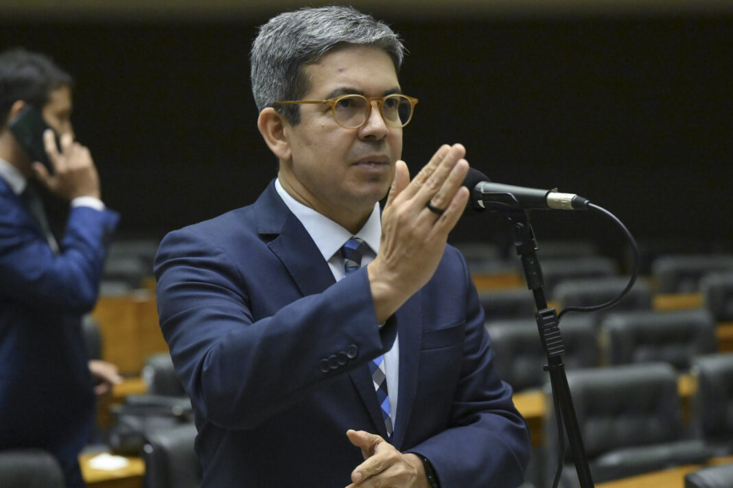 Governo reage a sonegação de R$ 26 bi em combustíveis