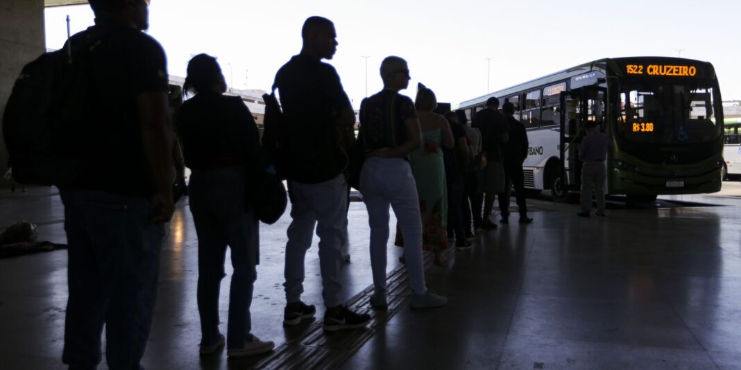 Estudo defende substituir vale-transporte por tarifa zero universal