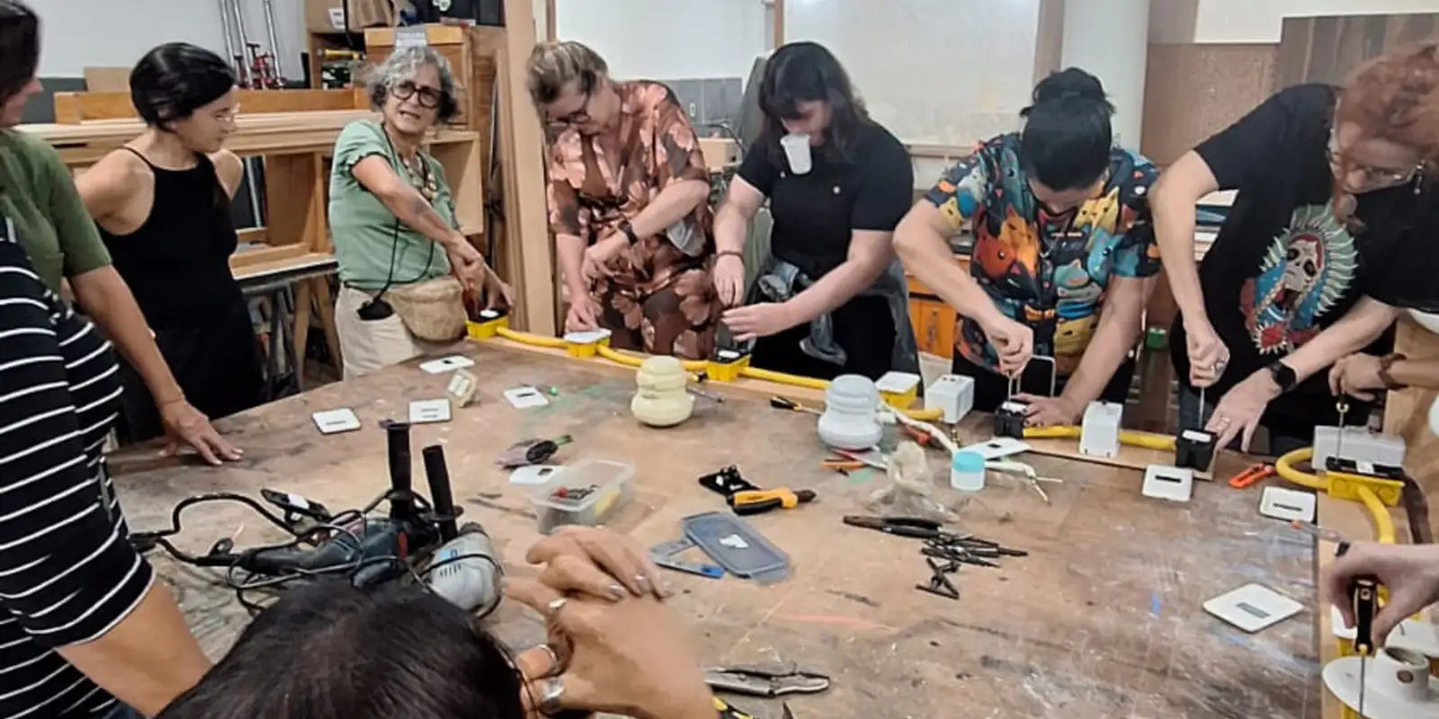 “Divisão sexual do trabalho não desapareceu”, diz influencer feminista