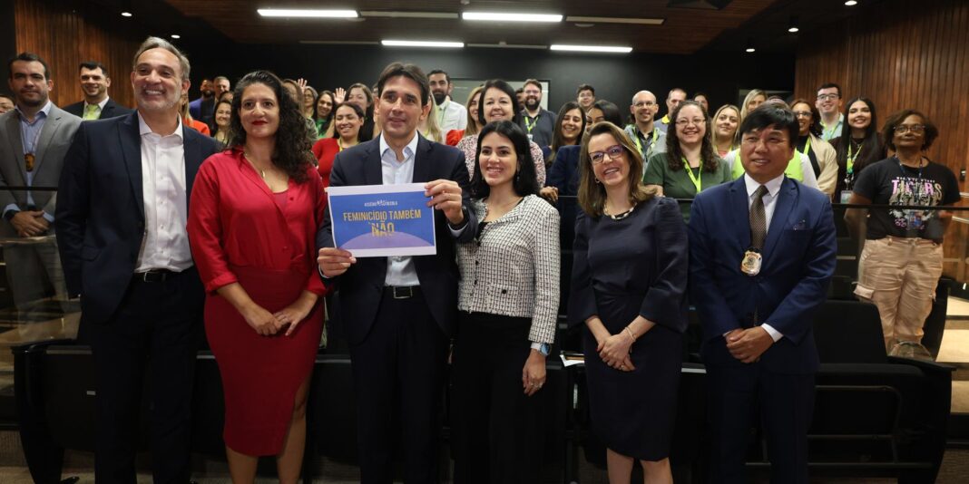 Campanha em aeroportos combate violência contra mulher