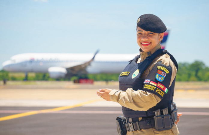 PMPR reforça acolhimento e amplia atendimento multilíngue a turistas estrangeiros