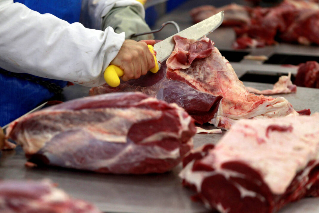 China aplicará tarifas de 55% à carne brasileira – 31/12/2025 – Economia