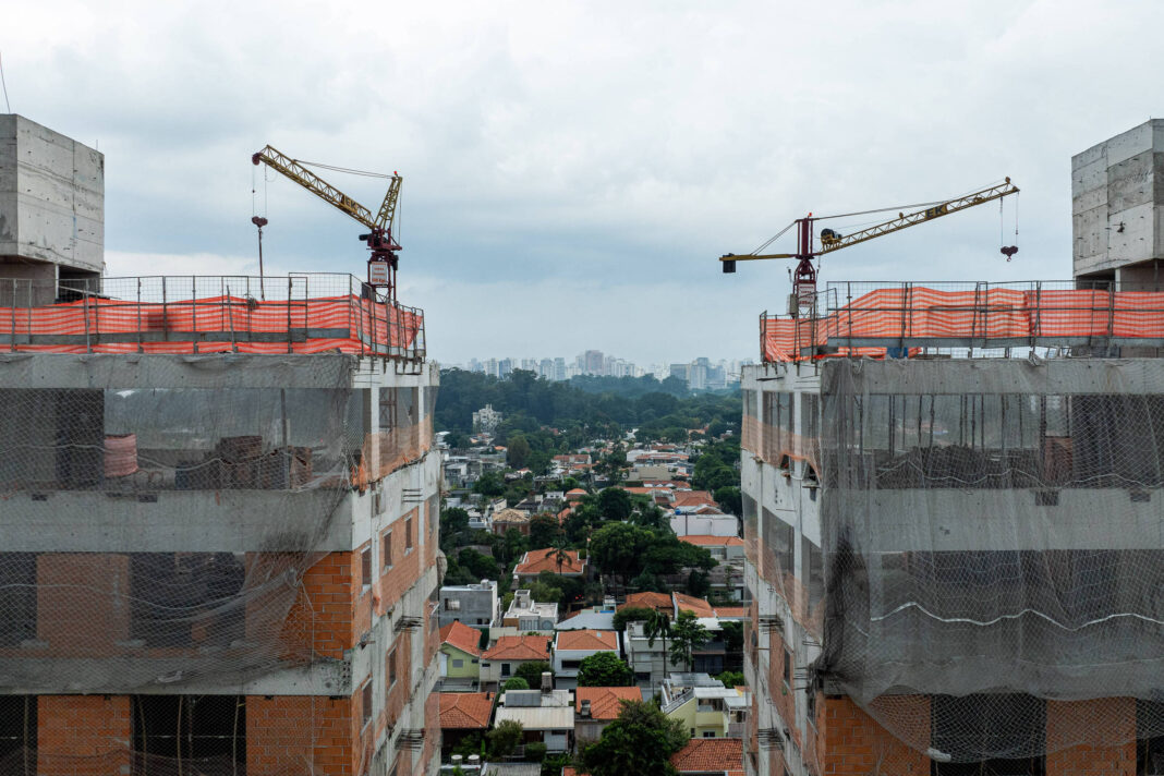 Construção civil celebra reajuste do MCMV em 2025 – 28/12/2025 – Mônica Bergamo
