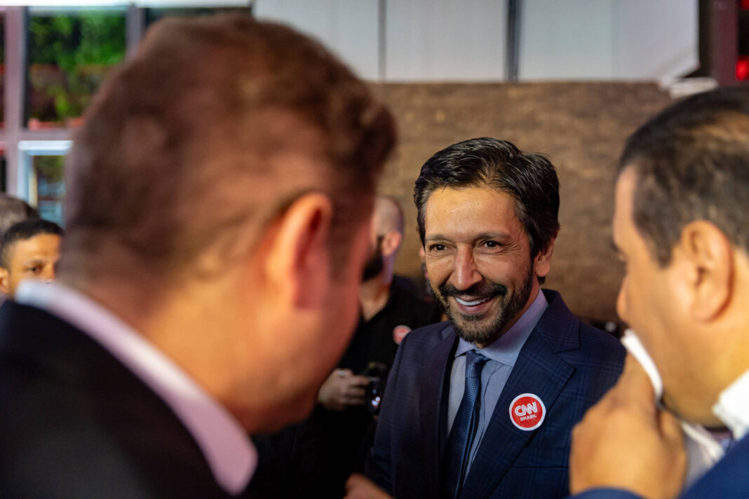 Candidatura de Flávio deixa Nunes aliviado, dizem aliados – 26/12/2025 – Painel