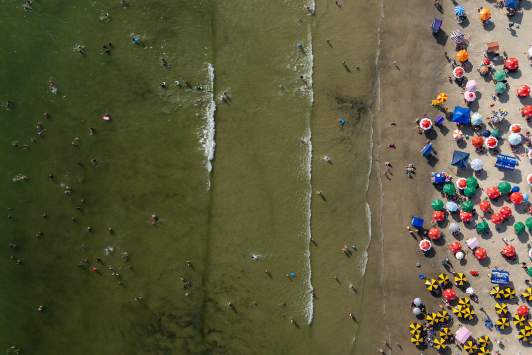 Viroses de verão podem ser graves; saiba como prevenir – 30/12/2025 – Equilíbrio e Saúde