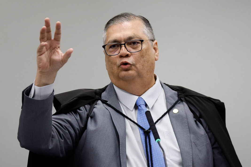 O que dizem as pesquisas sobre emendas parlamentares? – 25/12/2025 – Política