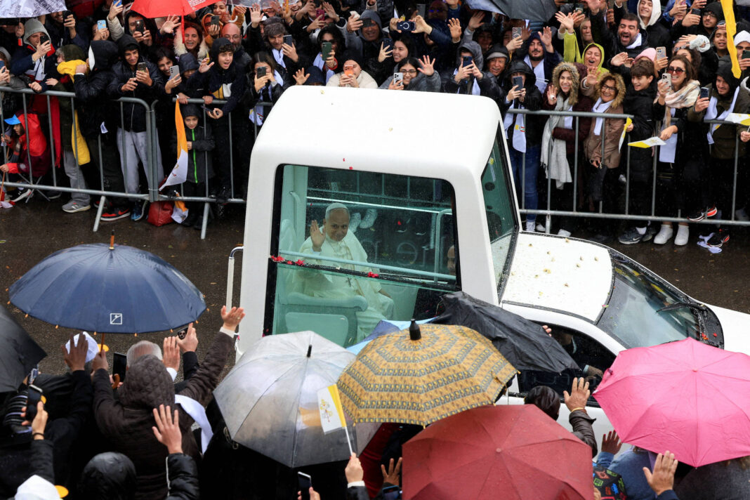 Papa Leão 14 reza pela paz no Líbano – 01/12/2025 – Mundo