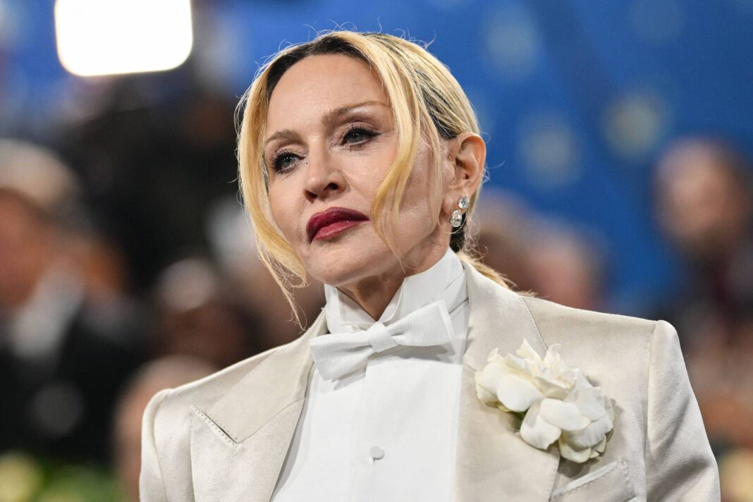 Madonna critica Trump por apagar Dia Mundial da Aids – 01/12/2025 – Celebridades