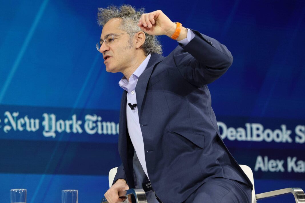Para CEO da Palantir, é estúpido chamar Trump de fascista – 07/12/2025 – Mercado