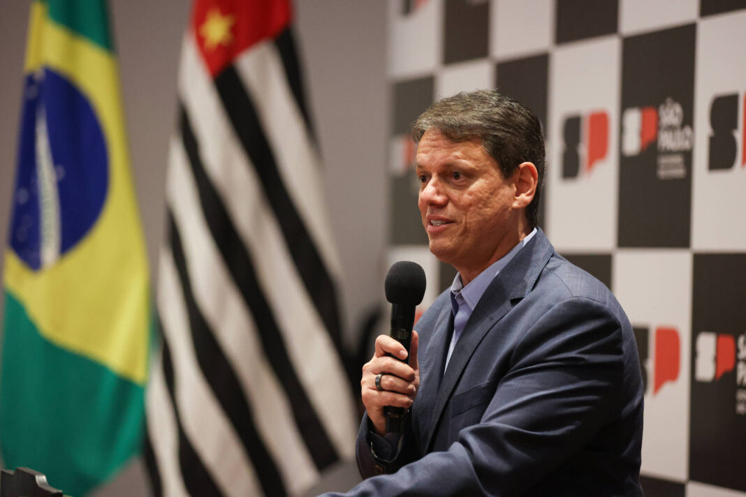 Governo Tarcísio marca início de escolas cívico-militares – 24/12/2025 – Painel