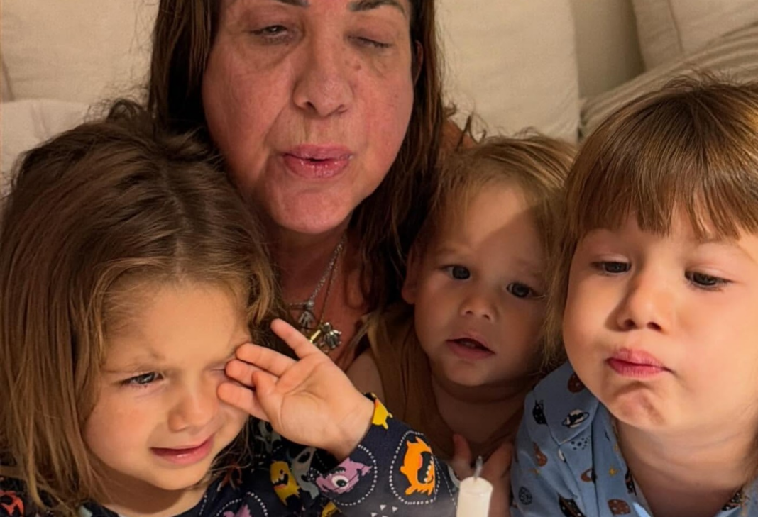 Maria Flor e Maria Alice protagonizam confusão nos parabéns da vovó e Virginia desabafa: 'Nunca é de leve'